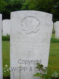 Etaples Military Cemetery - Martin, Emile